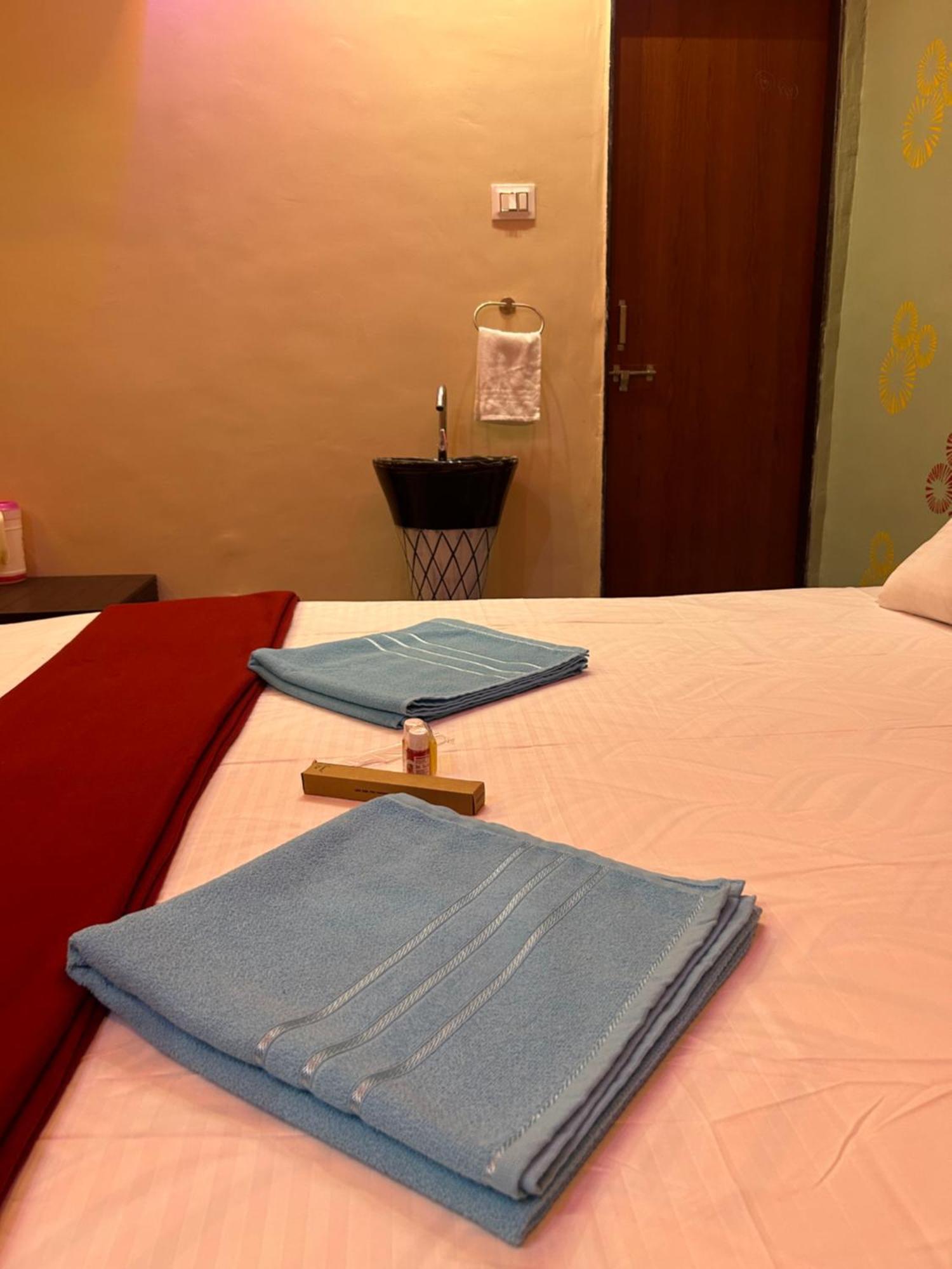 Kamdhenu Home Stay Garudeshwar Εξωτερικό φωτογραφία